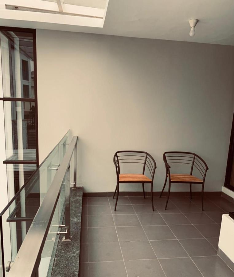 Platinum Setrasari Guest House 5Br Private Pool Bandung Bagian luar foto