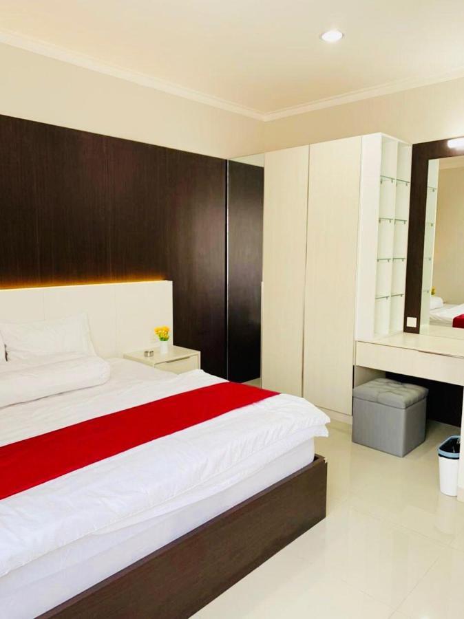 Platinum Setrasari Guest House 5Br Private Pool Bandung Bagian luar foto