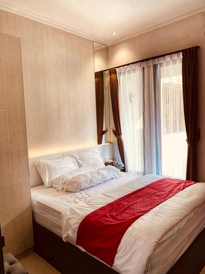 Platinum Setrasari Guest House 5Br Private Pool Bandung Bagian luar foto